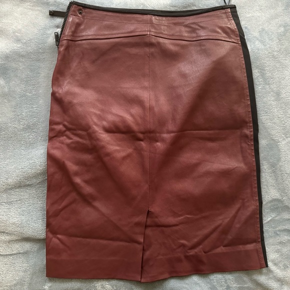Louis Vuitton leather skirt - Picture 6 of 11